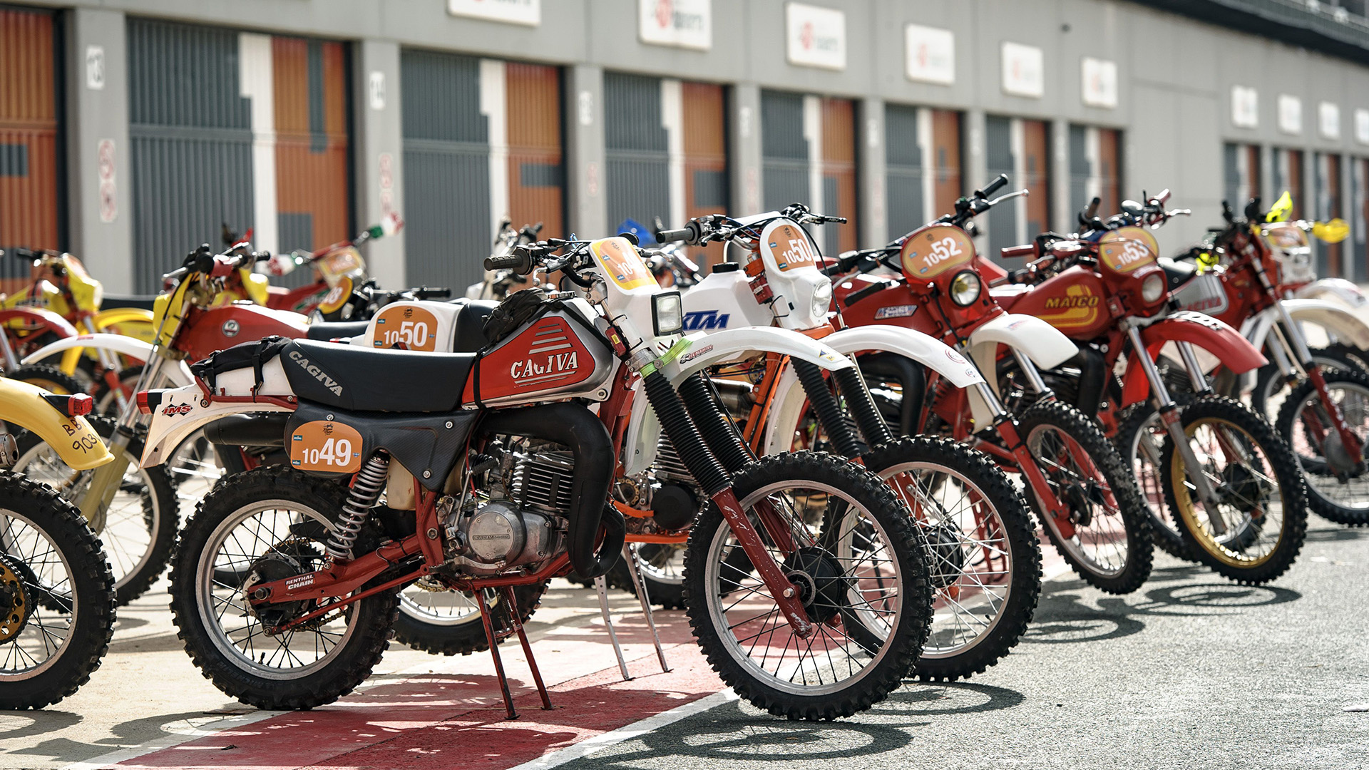 FIM Vintage Trophy – ISDE 2016 Navarra © Nuno Laranjeira FIM Vintage Trophy - ISDE 2016 Navarra © Nuno Laranjeira