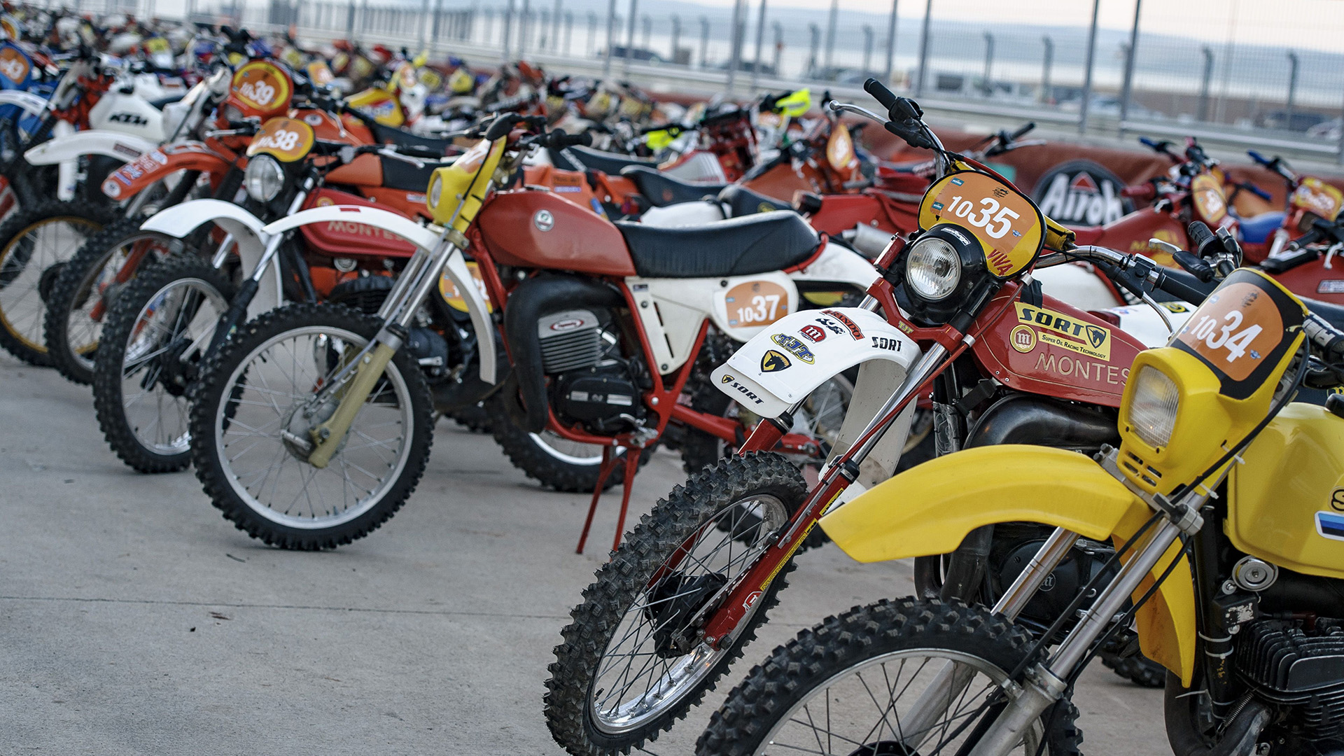 FIM Vintage Trophy – ISDE 2016 Navarra © Nuno Laranjeira FIM Vintage Trophy - ISDE 2016 Navarra © Nuno Laranjeira