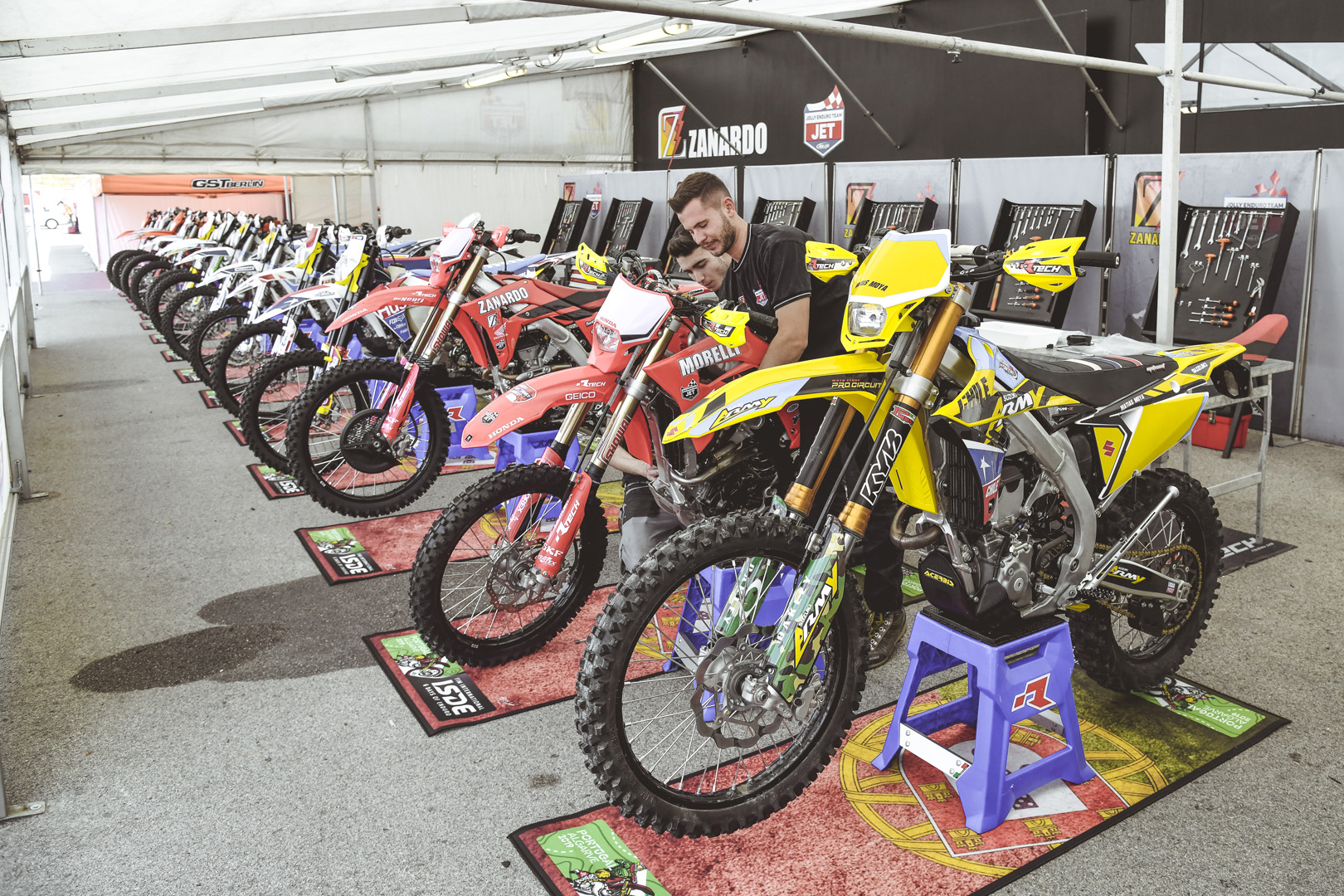 Box – FIM ISDE 2019 Portimão © Dario Agrati